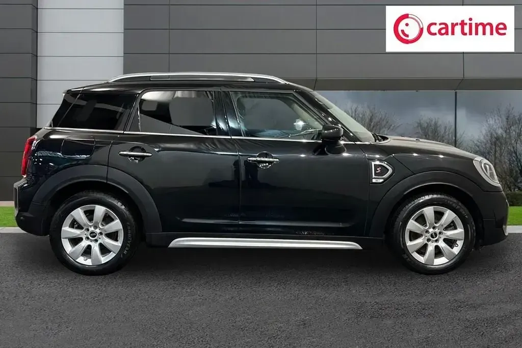 Używany Mini Cooper S Comfort 178 KM (130 kW) 2023 Czarny Hatchback