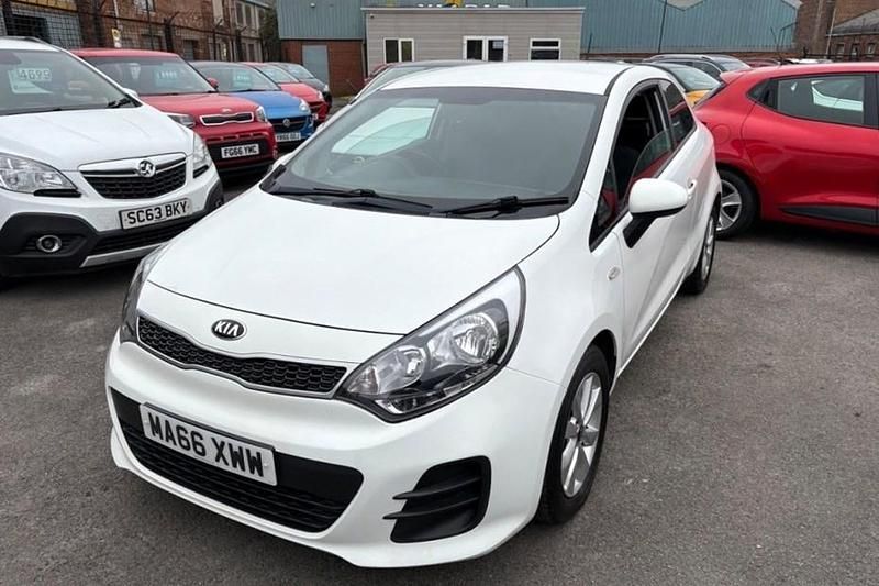 White Used 2016 Kia Rio Hatchback | £6,299 (Fair price) - Image 1/1