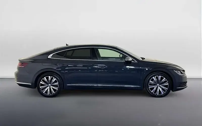 Used VW Arteon Elegance 150 HP (110 kW) 2018 Grey Hatchback