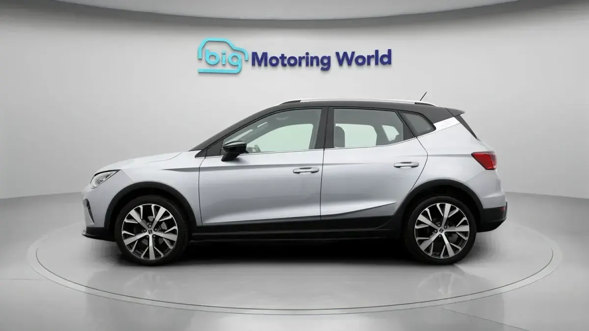 Used Seat Arona Xperience Lux 116 HP (85 kW) 2024 Silver SUV