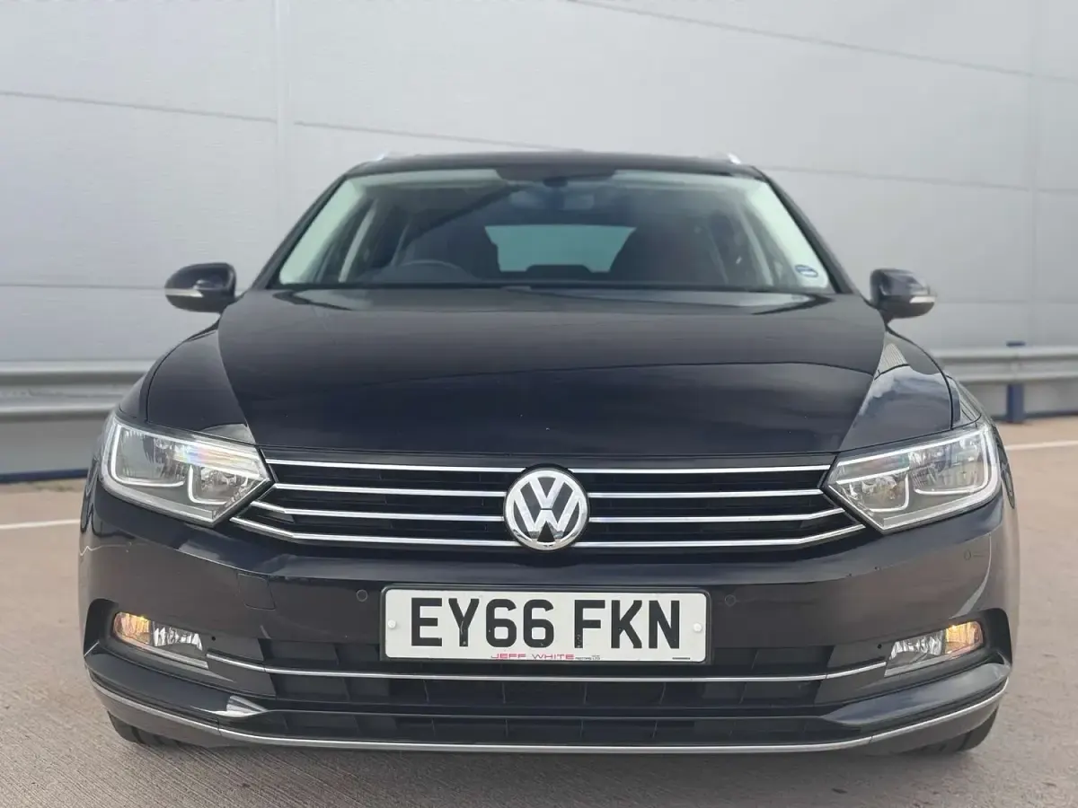 Used VW Passat GT 190 HP (139 kW) 2016 Black Estate