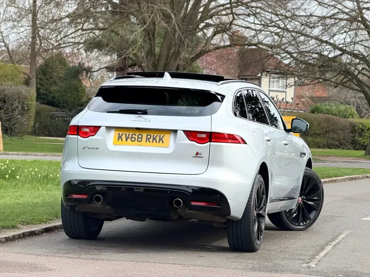 Second-hand Jaguar F-Pace S 300 CP (220 kW) 2018 Argintiu SUV