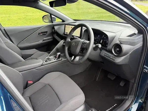 New Toyota C-HR Design 140 HP (102 kW) 2025 Blue SUV