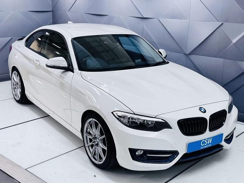 Used BMW 220 Sport Line 184 HP (135 kW) 2016 White Coupe