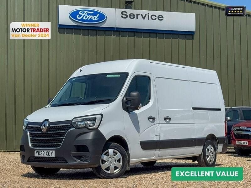 White Used 2022 Renault Master Business Van | £16,699 (Fair price) - Image 1/4