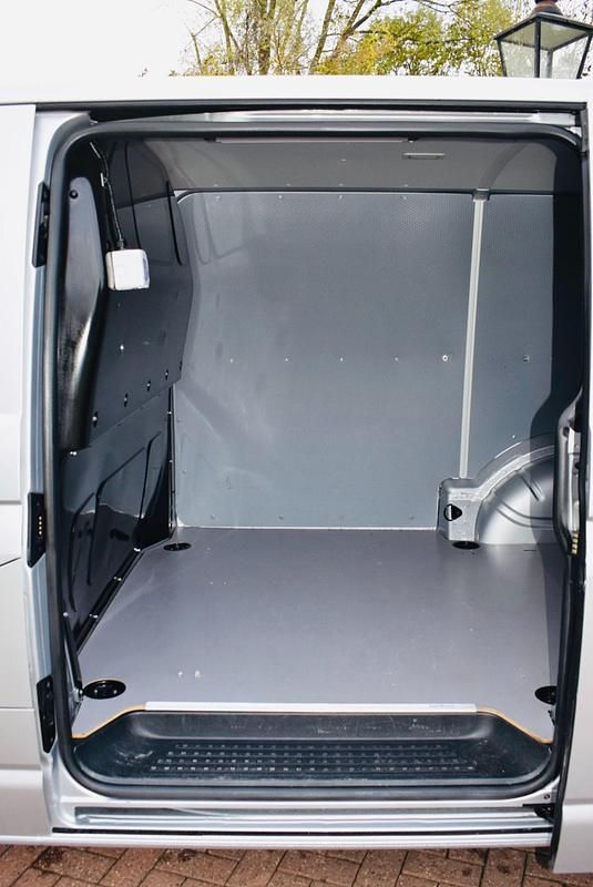 Gebraucht VW Transporter Highline 150 PS (110 kW) 2022 Silber Van