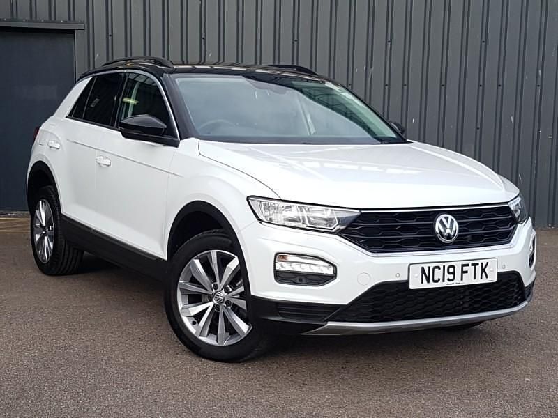 White Used 2019 VW T-Roc Design SUV | £15,298 (Fair price) - Image 1/4