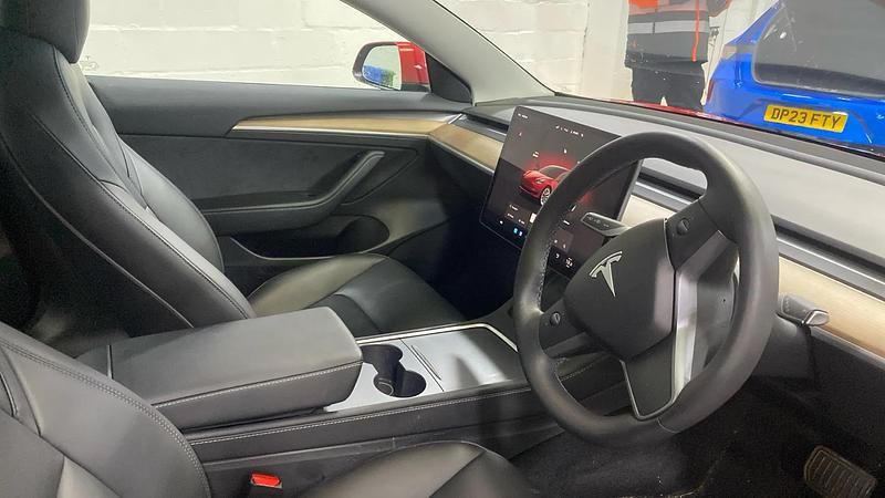 Used Tesla Model 3 RWD 180 kW (245 HP) 2022 Red Sedan