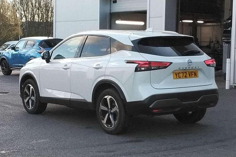 Used Nissan Qashqai N-Connecta 138 HP (101 kW) 2022 White SUV