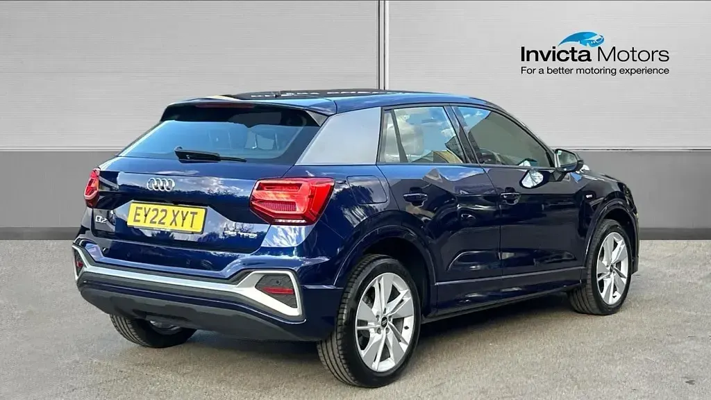 Used Audi Q2 S-Line 150 HP (110 kW) 2022 Blue SUV