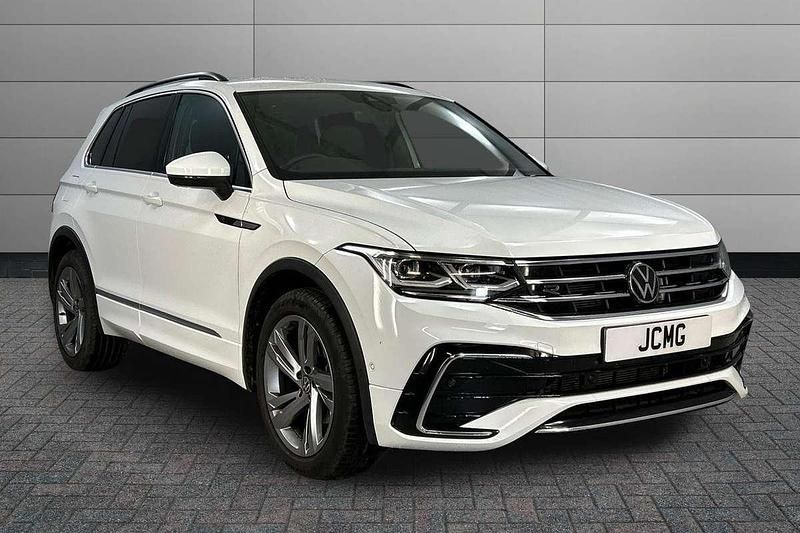 White Used 2023 VW Tiguan R-line Edition SUV | £28,750 (Fair price) - Image 1/4