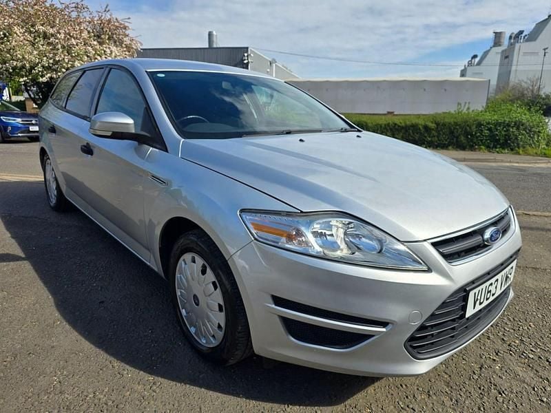 Silver Used 2013 Ford Mondeo S Estate | £2,499 (Fair price) - Image 1/4
