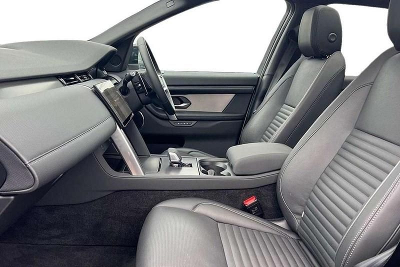 Used Land Rover Discovery Sport SE Dynamic 200 HP (147 kW) 2025 Silver SUV