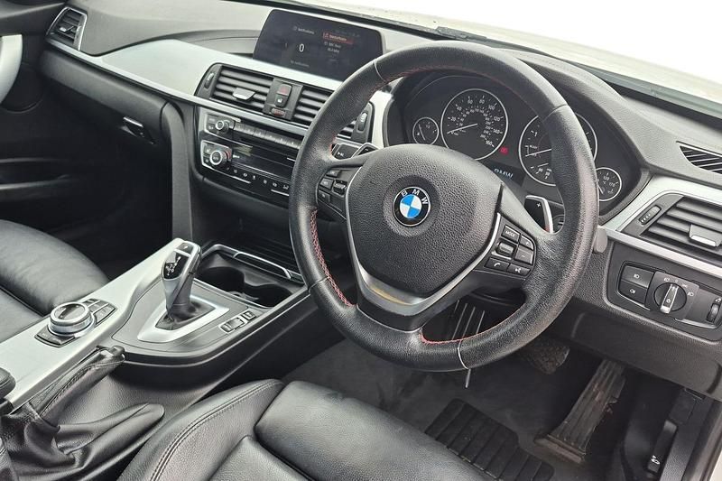 Used BMW 320 Sport Line 184 HP (135 kW) 2018 White Sedan