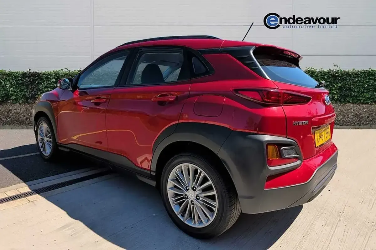 Second-hand Hyundai Kona SE 2018 Roșu SUV