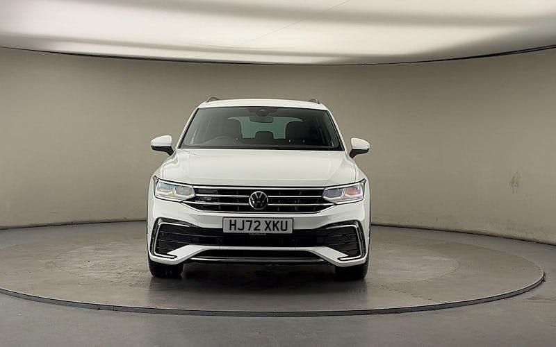 Used VW Tiguan R-line Edition 150 HP (110 kW) 2022 Pure white SUV