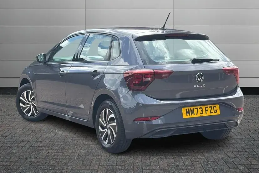 Used VW Polo Life 95 HP (69 kW) 2023 Smokey grey Hatchback