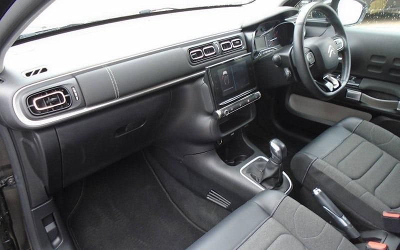 Używany Citroën C3 PureTech 83 KM (61 kW) 2022 Czarny Hatchback