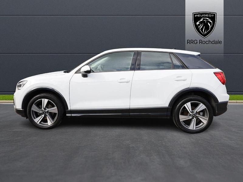 Used Audi Q2 Sport 108 HP (79 kW) 2021 White SUV