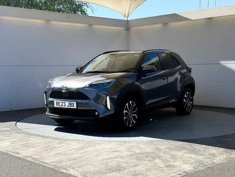 Used Toyota Yaris Cross Design 116 HP (85 kW) 2023 Grey SUV