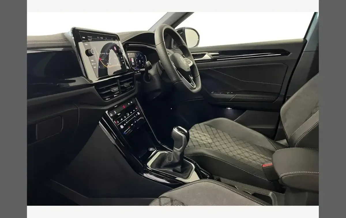 Used VW T-Roc Black Edition 150 HP (110 kW) 2025 Blue SUV