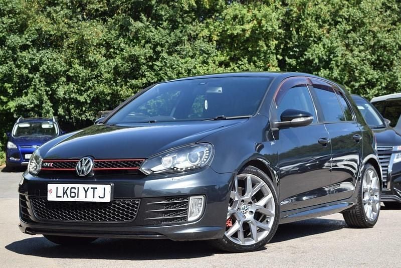 Metallic grey Used 2011 VW Golf VI Edition Hatchback | £10,995 (Expensive) - Image 1/4