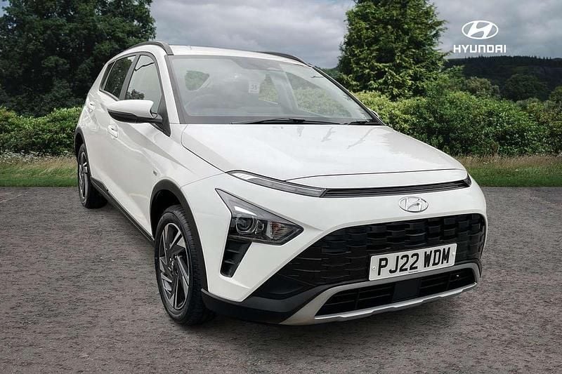 White Used 2022 Hyundai Bayon SE SUV | £12,999 (Fair price) - Image 1/4