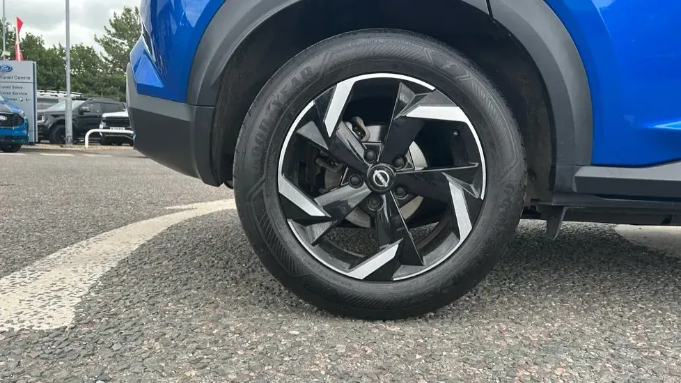 Used Nissan Juke N-Connecta 143 HP (105 kW) 2024 Blue SUV