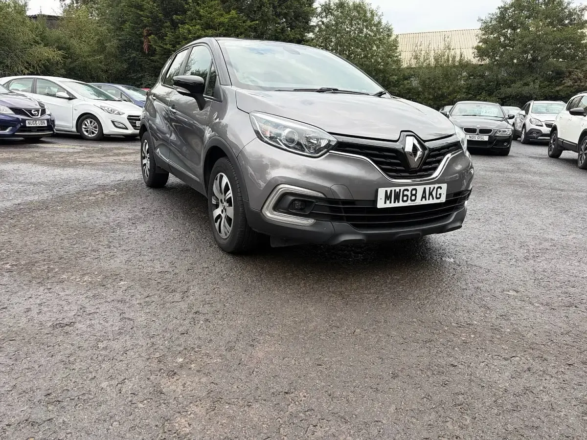 Used Renault Captur Play 2018 Grey SUV