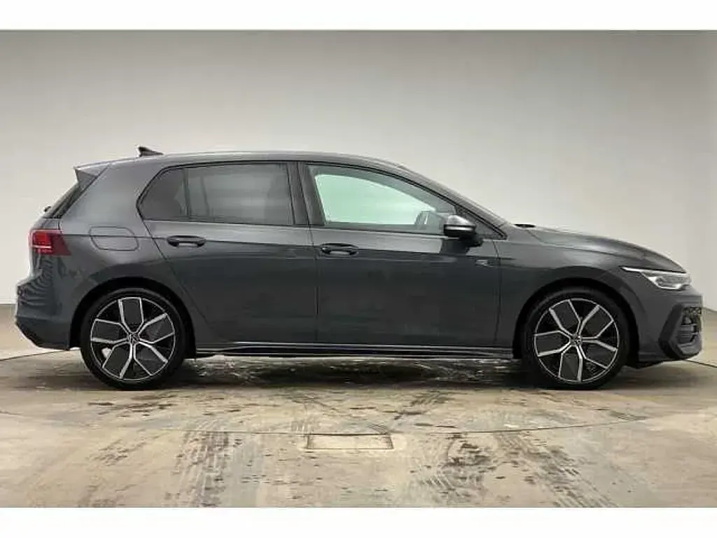 Used VW Golf VIII 150 HP (110 kW) 2025