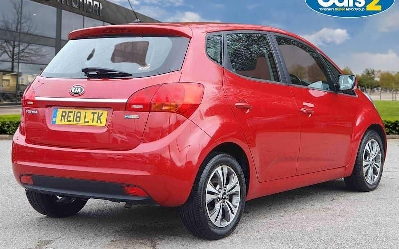 Used Kia Venga 90 HP (66 kW) 2018 Red Hatchback