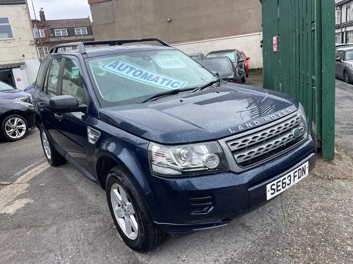Used Land Rover Freelander 2 147 HP (108 kW) 2013 Blue SUV