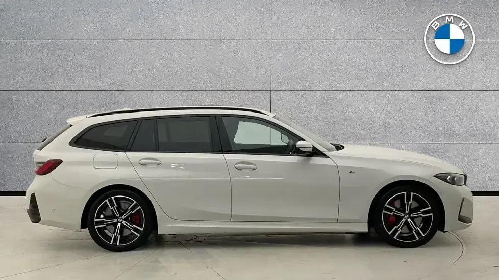 Used BMW 320 M Sport 181 HP (133 kW) 2025 White Estate