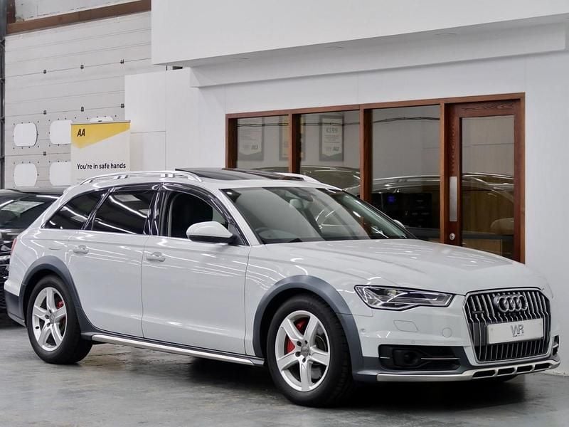 White Used 2016 Audi A6 Allroad Business Estate | £19,995 (Fair price) - Image 1/4