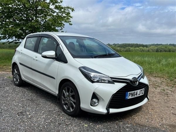 White Used 2014 Toyota Yaris Multidrive S Hatchback | £10,295 (Fair price) - Image 1/1