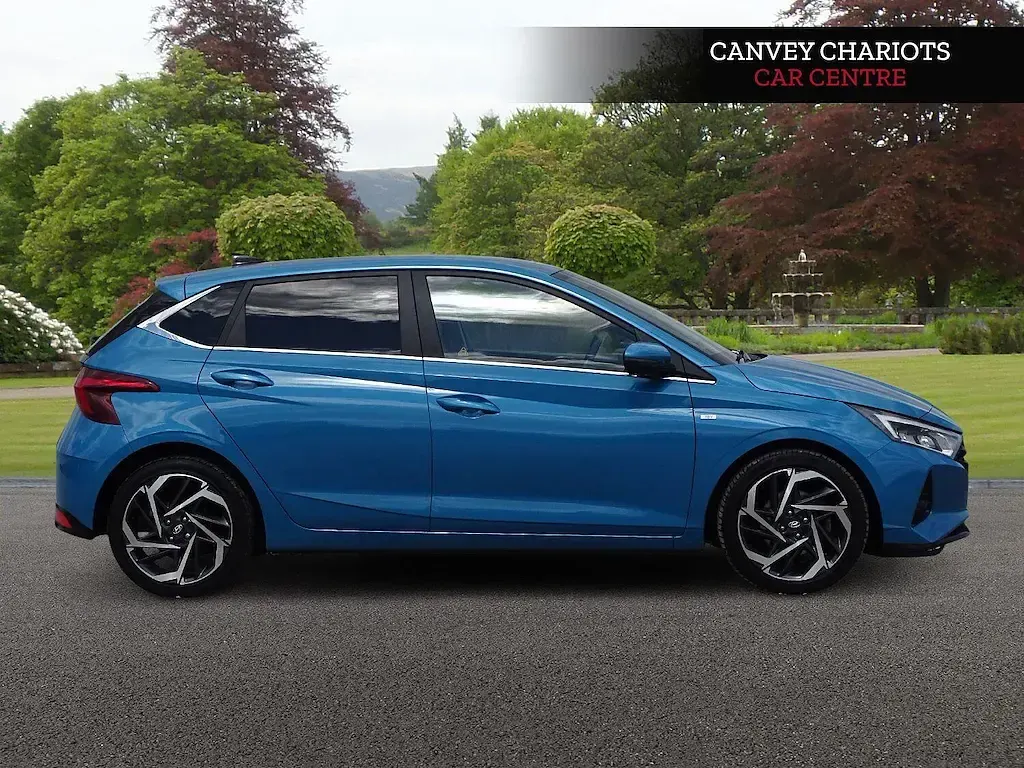 Used Hyundai i20 Premium 99 HP (72 kW) 2023 Turquoise Hatchback