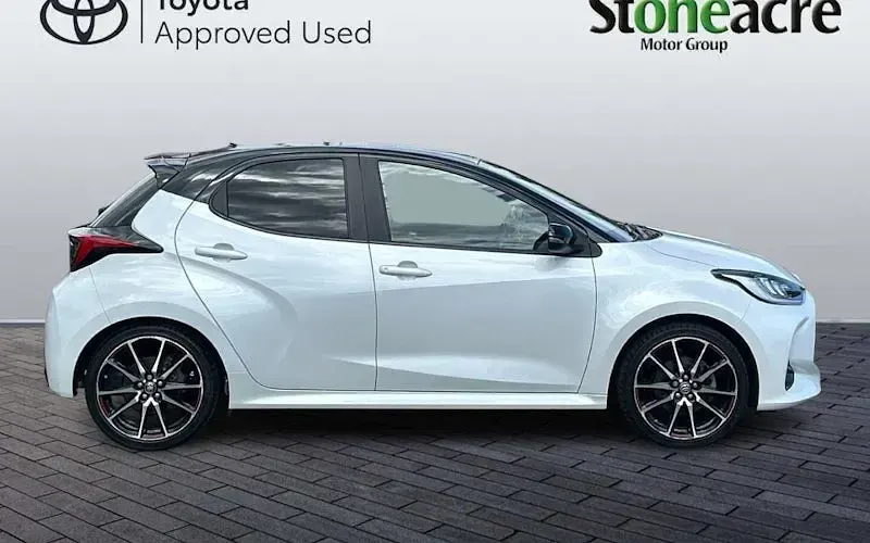 Used Toyota Yaris Sport 116 HP (85 kW) 2022 Hatchback