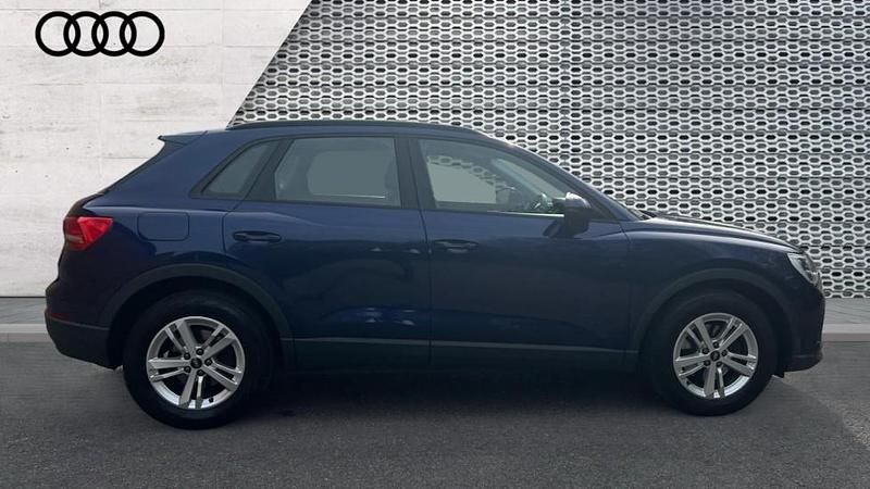 Second-hand Audi Q3 Comfort 150 CP (110 kW) 2022 Albastru SUV