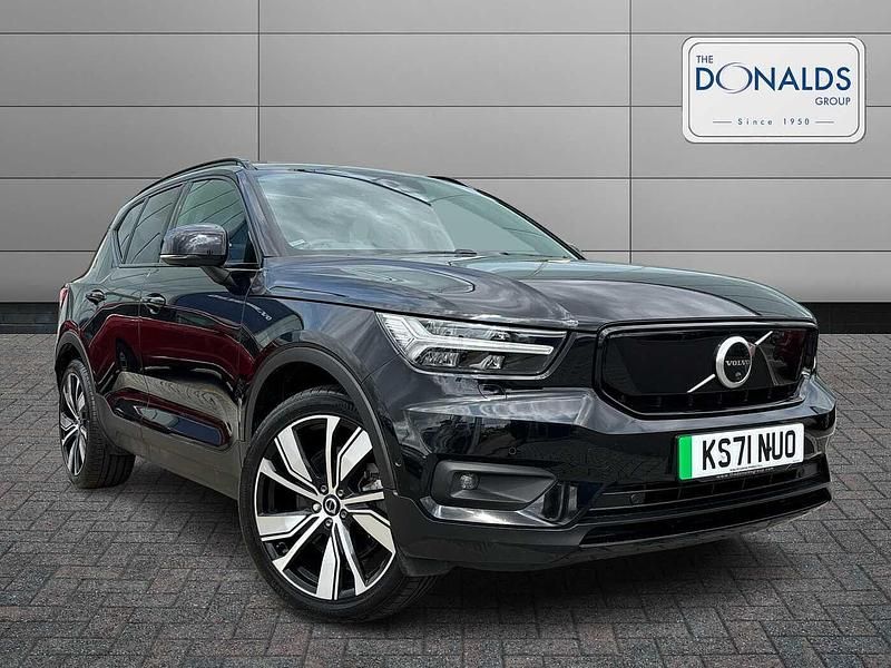 Used 2022 Volvo XC40 Pro SUV | £25,400 (Good price) - Image 1/3