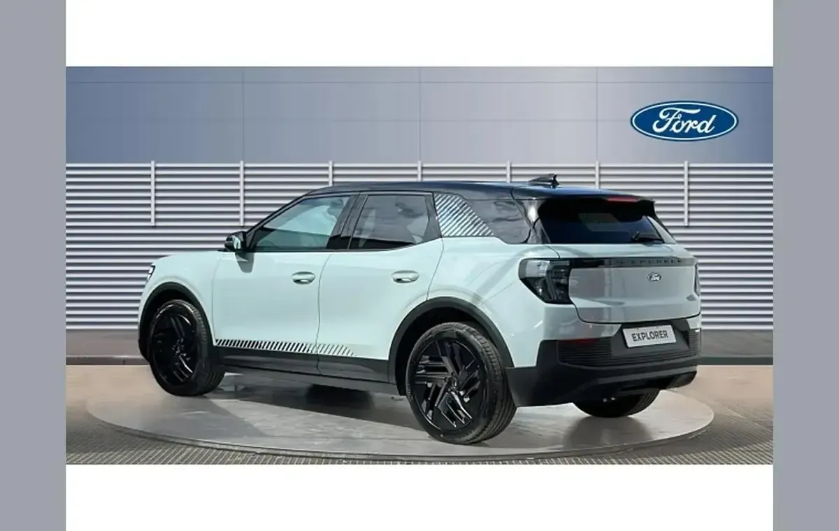 New Ford Explorer Collection 206 kW (281 HP) 2025 Other SUV