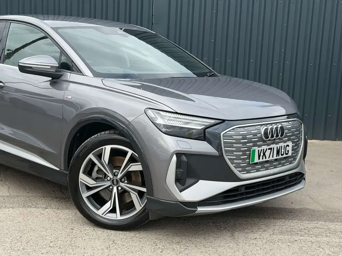 Used Audi Q4 e-tron S-Line 150 kW (204 HP) 2021 Grey SUV