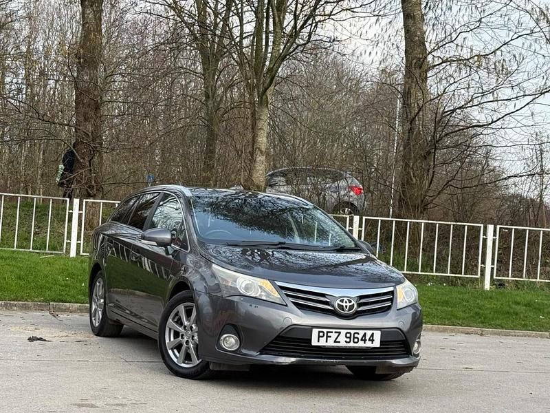 Used Toyota Avensis T4 2013 Grey Estate