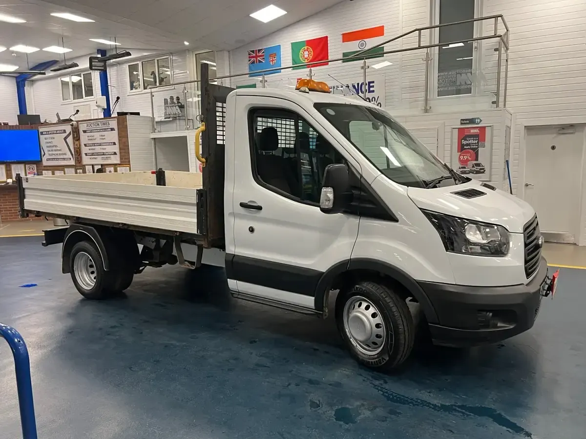 Used Ford Transit 130 HP (95 kW) 2019 White
