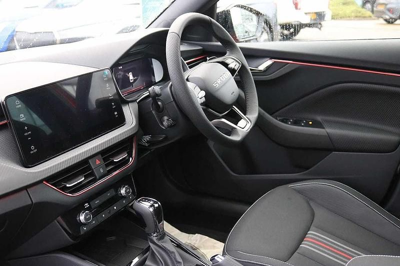 New Skoda Kamiq Monte Carlo 85 HP (62 kW) 2025 Velvet red metallic SUV