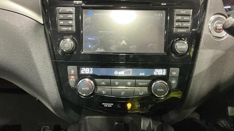 Used Nissan Qashqai Tekna 2017 Ink blue pearl SUV