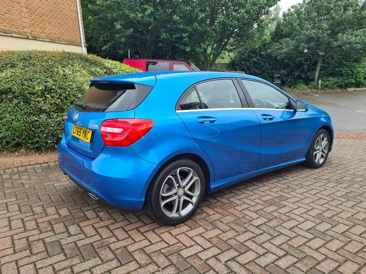 Used Mercedes A200 2015 Blue Hatchback