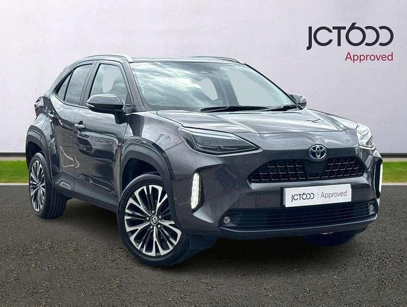 Grey Used 2022 Toyota Yaris Cross SUV | £23,400 (Fair price) - Image 1/4