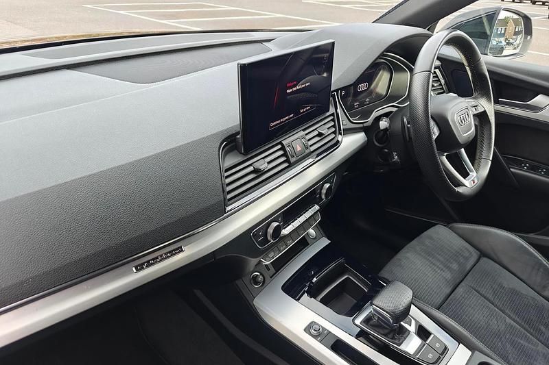 Used Audi Q5 S-Line 261 HP (191 kW) 2022 Black SUV