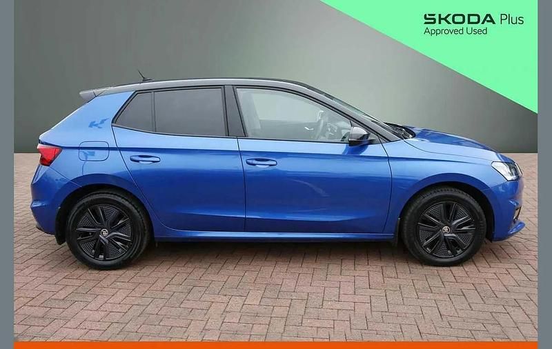 Used Skoda Fabia Colour Edition 94 HP (69 kW) 2023 Blue Hatchback