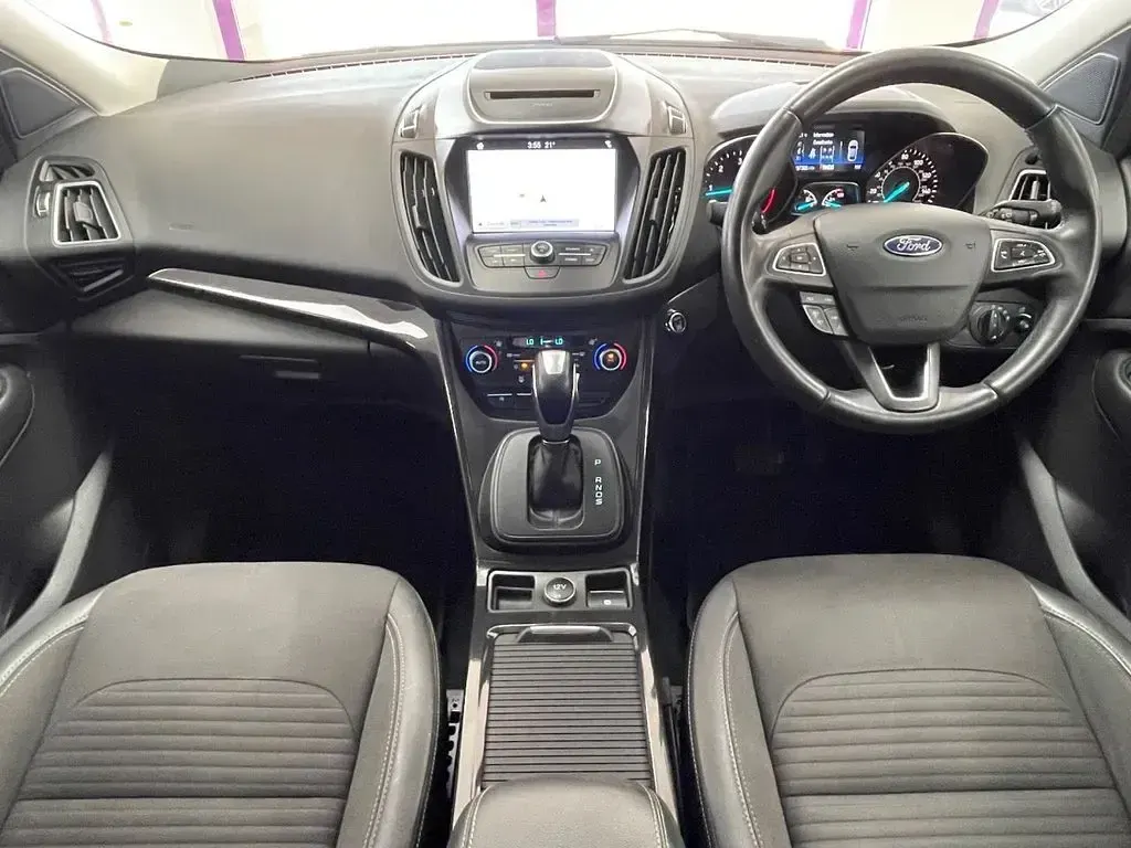 Used Ford Kuga Titanium 120 HP (88 kW) 2019 White SUV